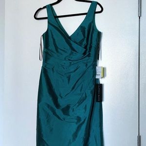 Alfred Sung cocktail dress v-neck jade peau de soie D644 size 8 bridal sizing